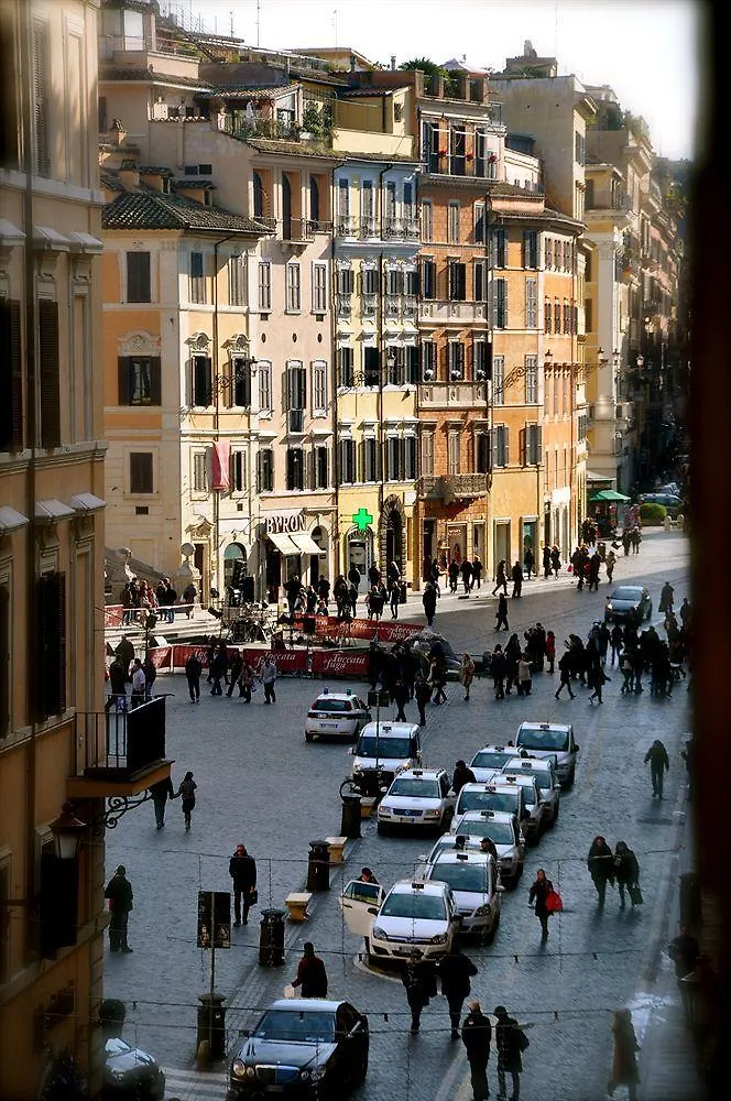 Babuino 127 Rooms Rom 2*,