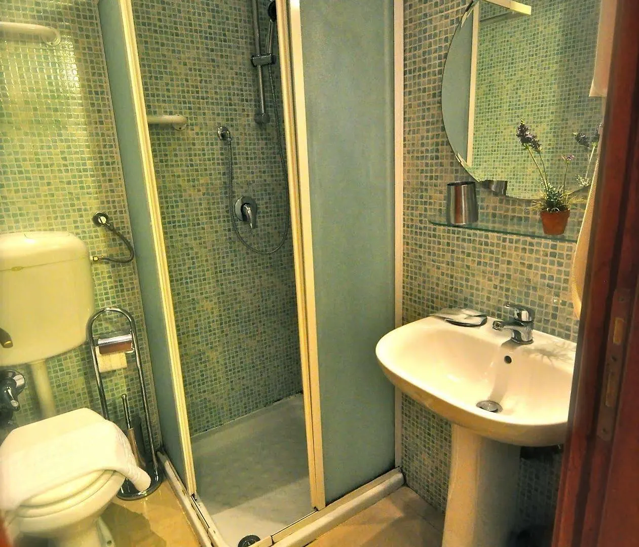 Babuino 127 Rooms Rom Pensionat